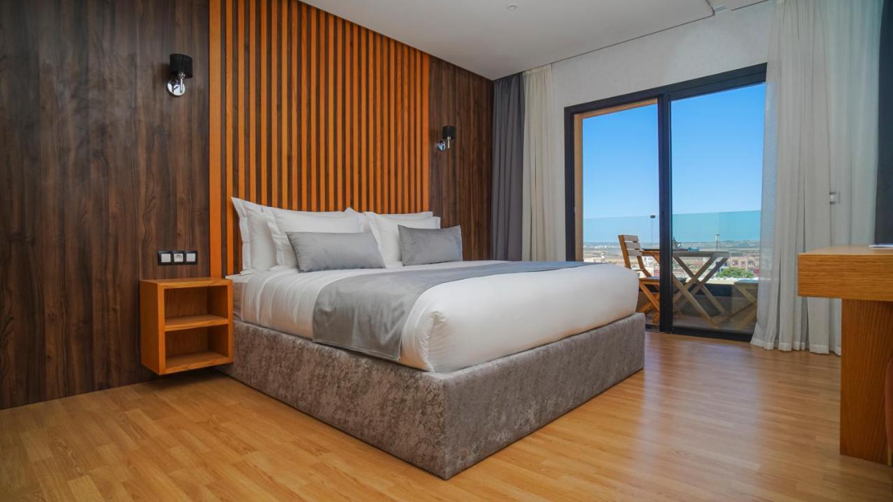 Razane Hotel Кенитра Экстерьер фото