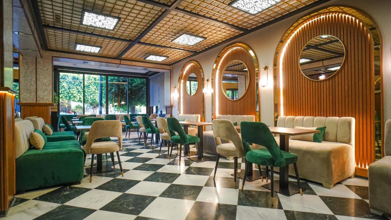 Razane Hotel Кенитра Экстерьер фото