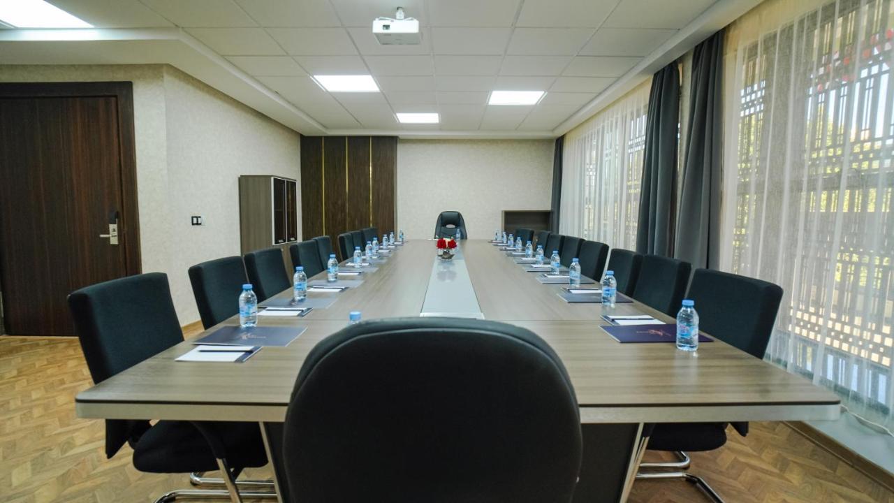 Razane Hotel Кенитра Экстерьер фото
