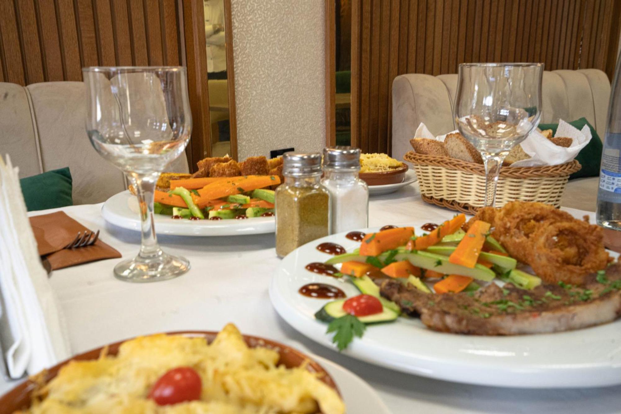 Razane Hotel Кенитра Экстерьер фото