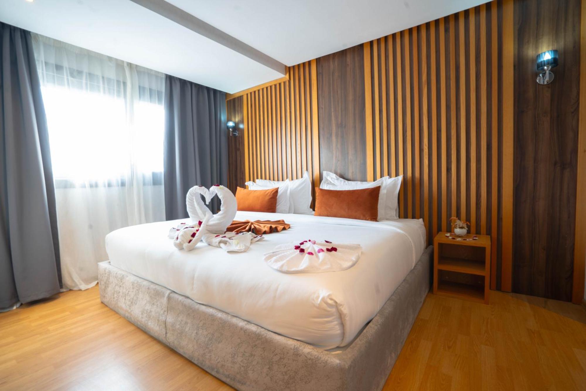 Razane Hotel Кенитра Экстерьер фото