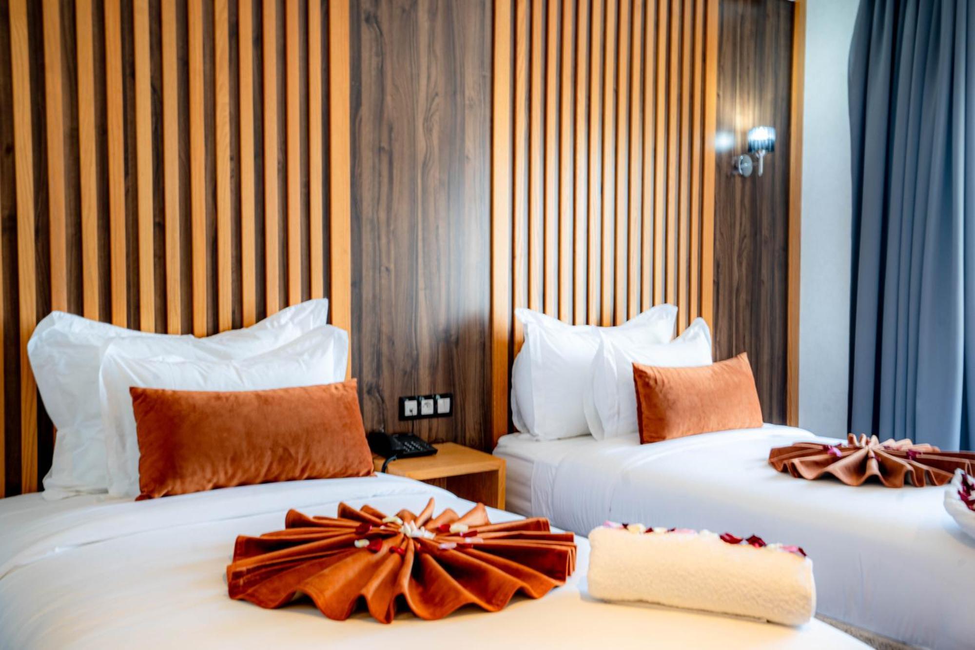 Razane Hotel Кенитра Экстерьер фото