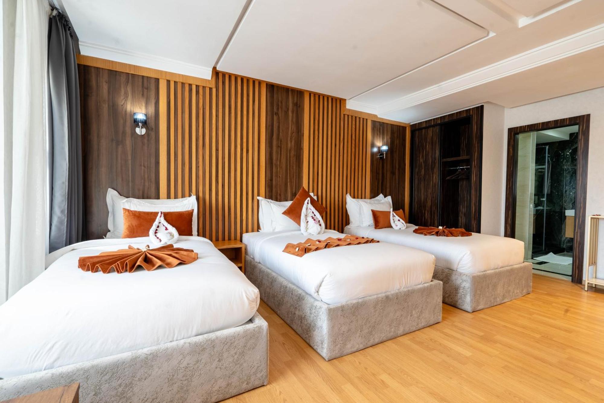 Razane Hotel Кенитра Экстерьер фото