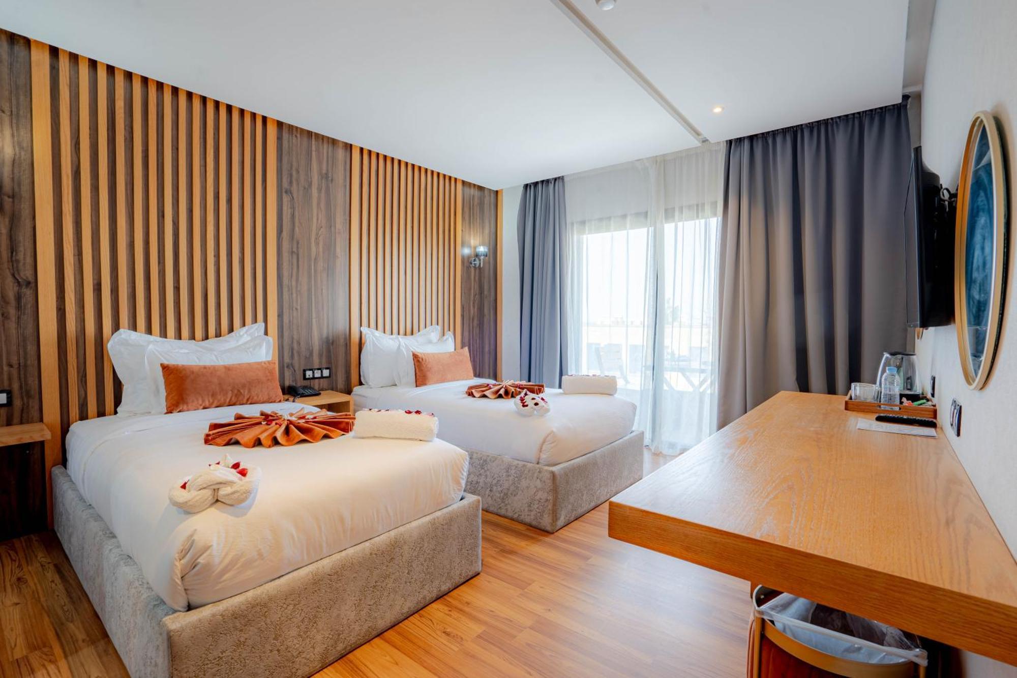 Razane Hotel Кенитра Экстерьер фото